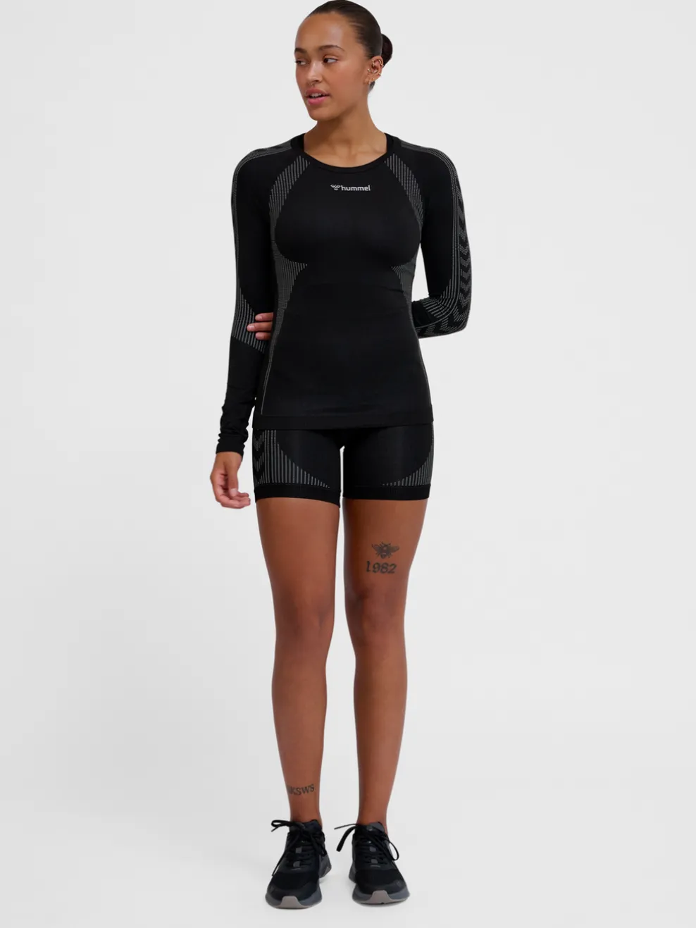hmlMT SHAPING SEAMLESS T-SHIRT L/S