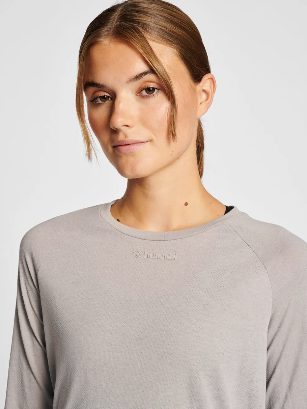 hmlMT VANJA T-SHIRT L/S