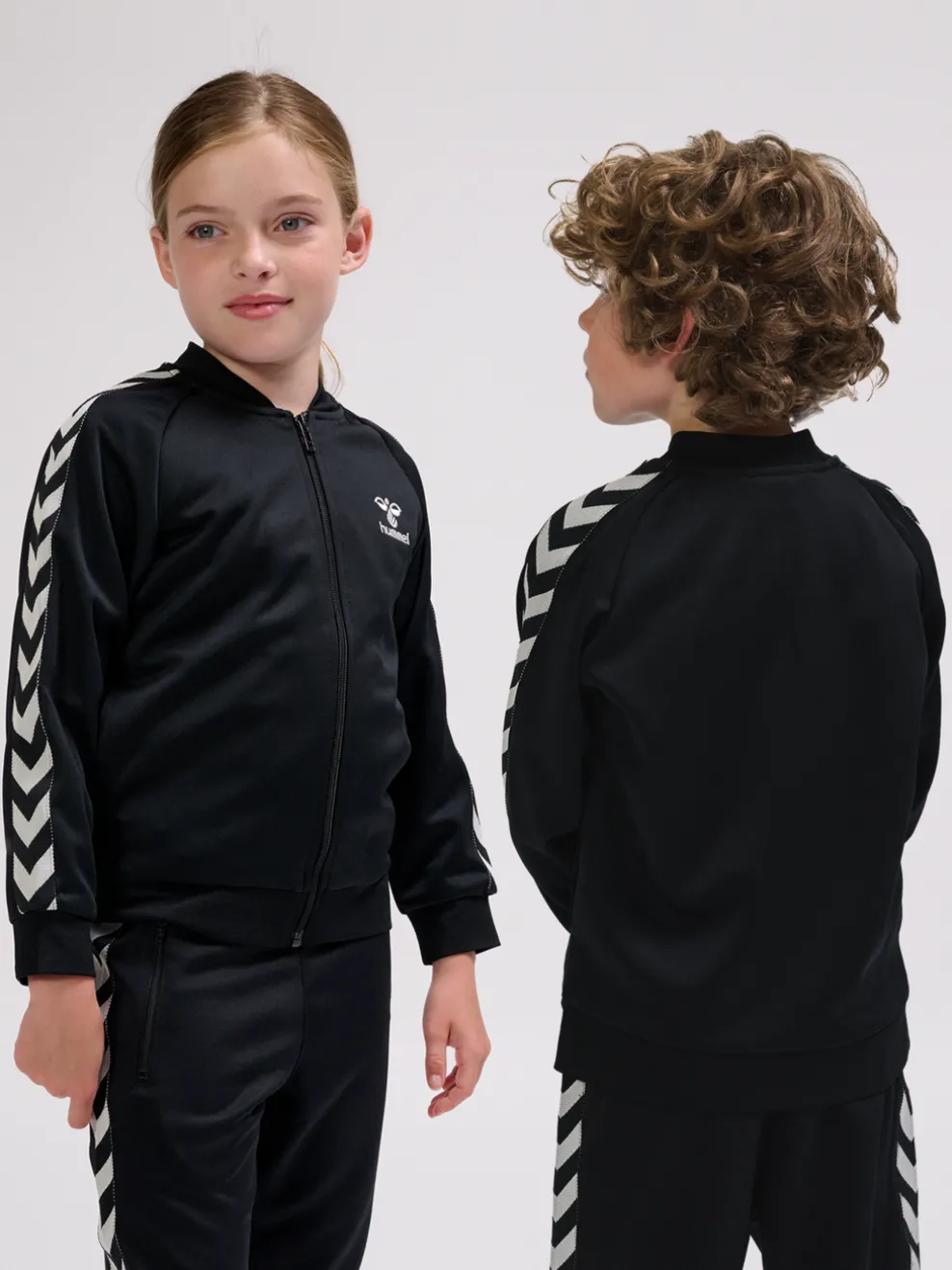 hmlNEWI ZIP JACKET