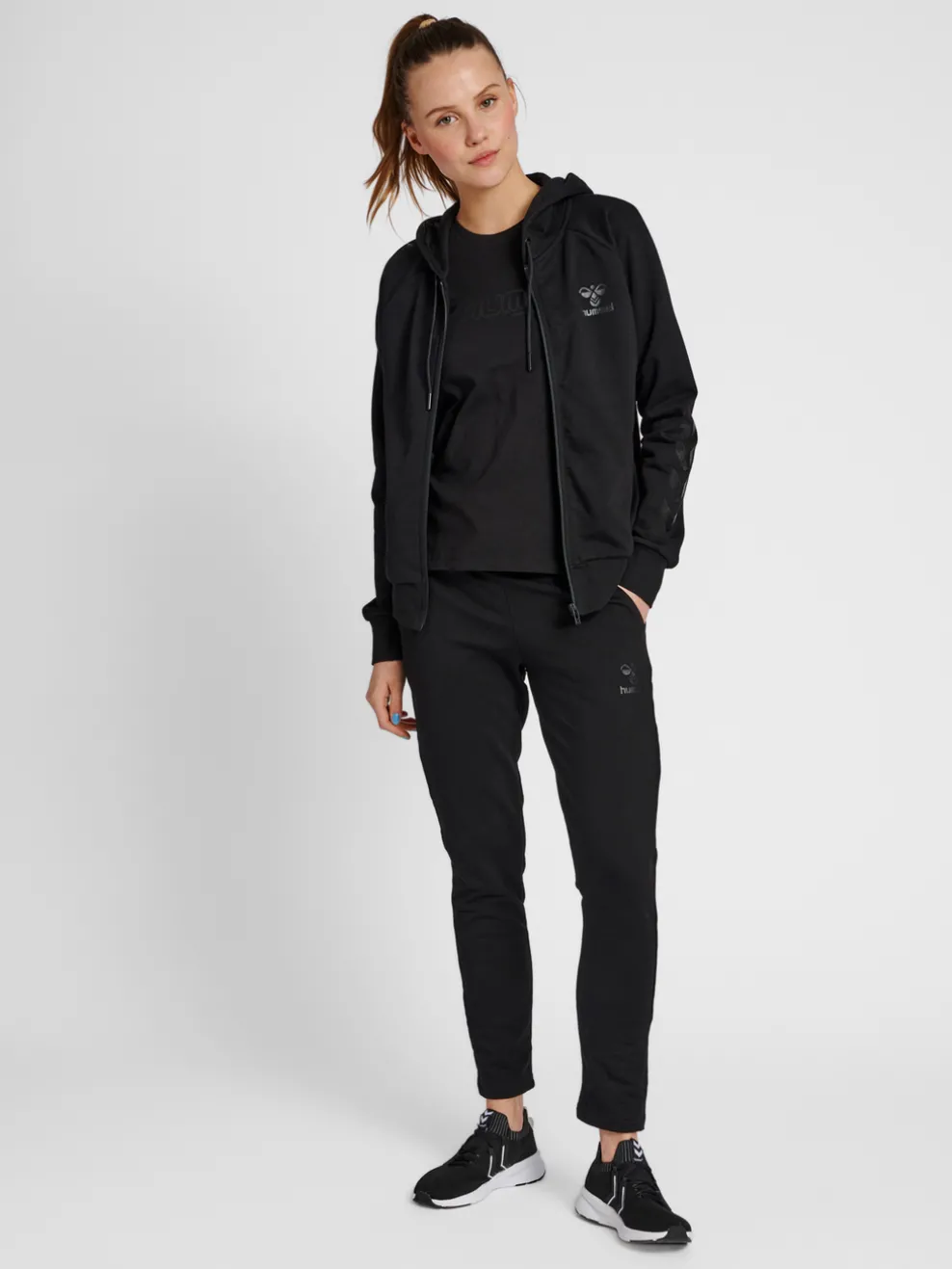 hmlNONI 2.0 ZIP HOODIE