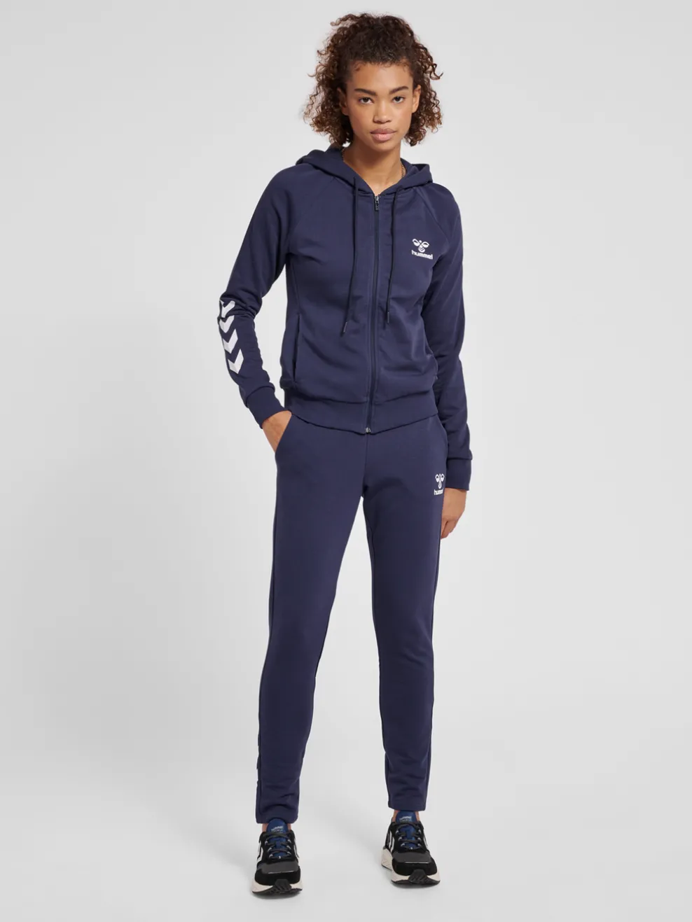 hmlNONI 2.0 ZIP HOODIE
