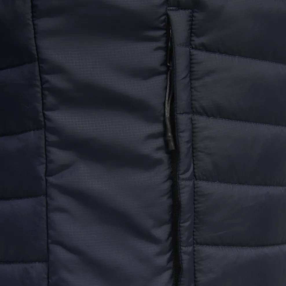 hmlNORTH HYBRID JACKET WOMAN
