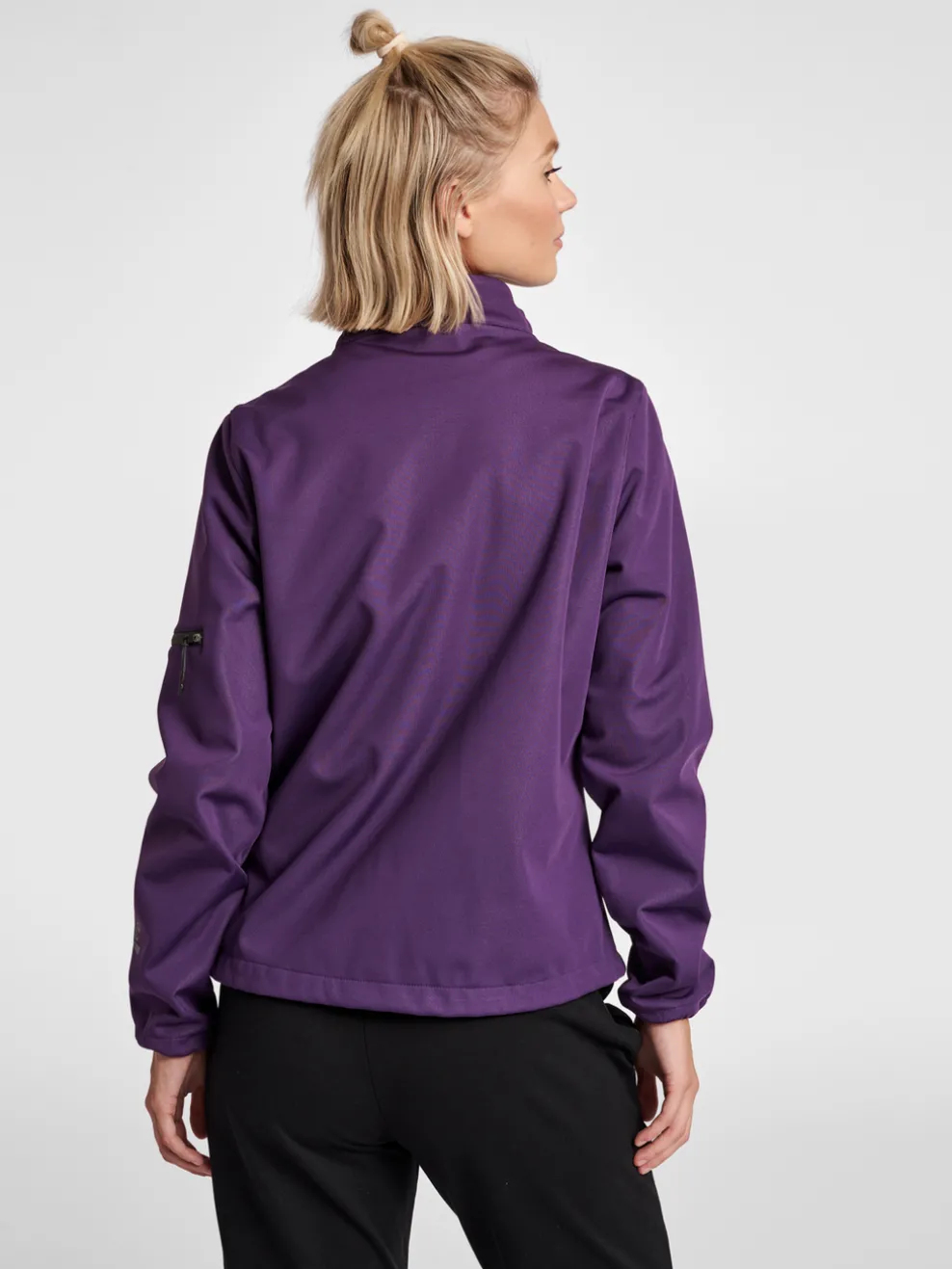 hmlNORTH SOFTSHELL JACKET WOMAN