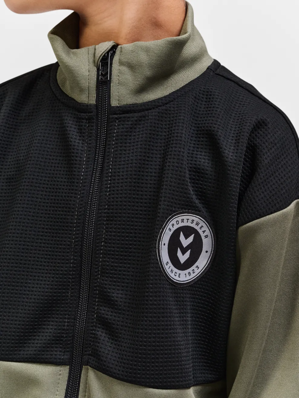 hmlODIN ZIP JACKET