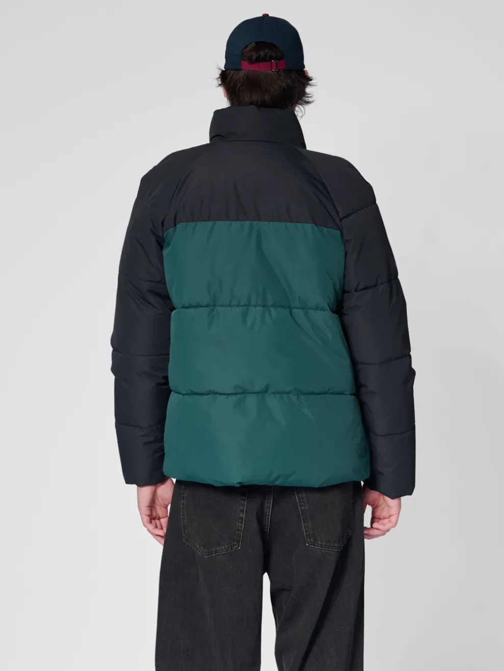 hmlPUFF JACKET SHORT SPORTSWEAR