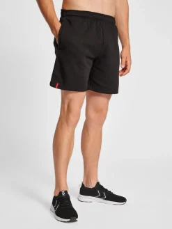 hmlRED BASIC SWEAT SHORTS