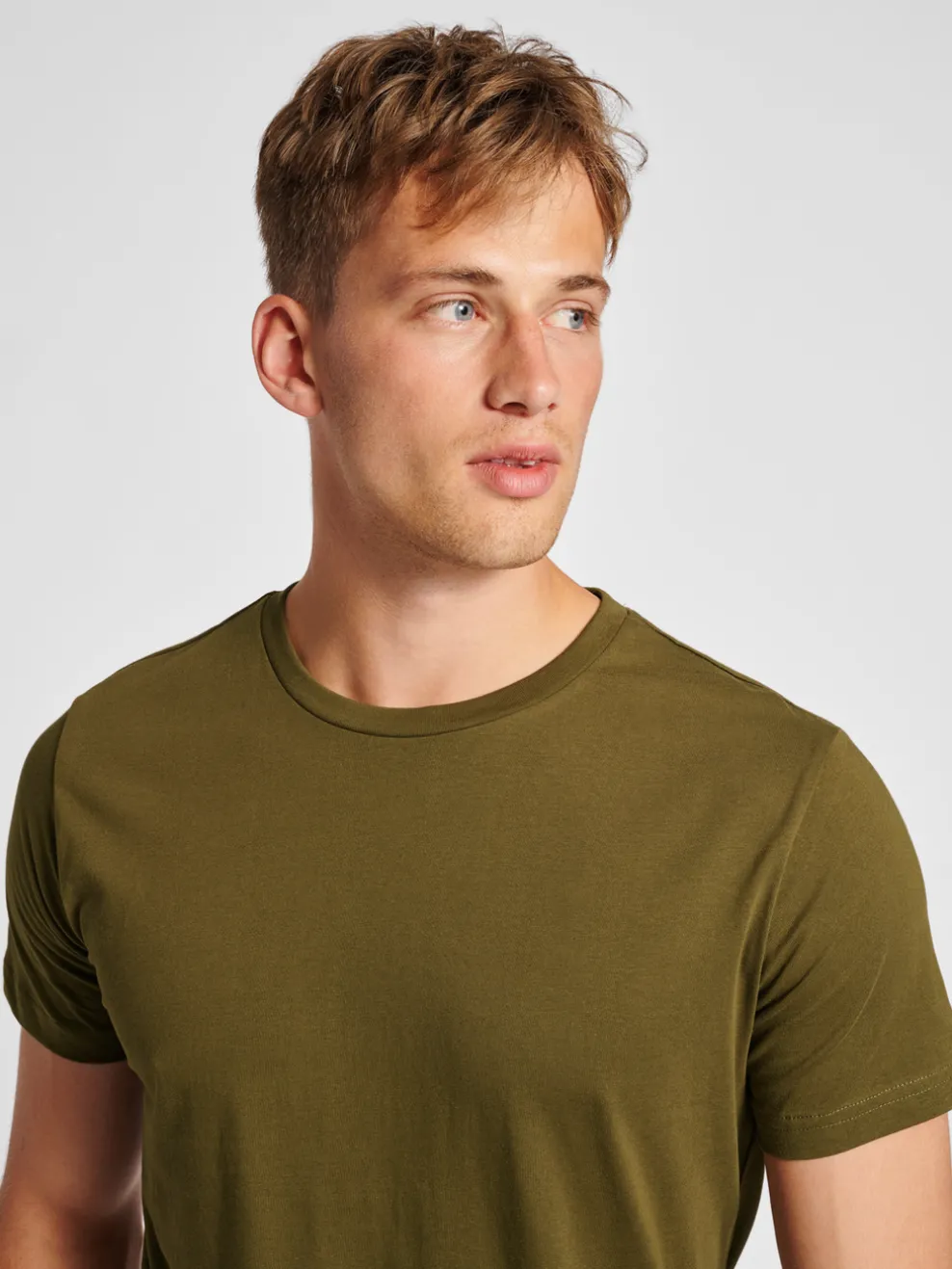 hmlRED BASIC T-SHIRT S/S