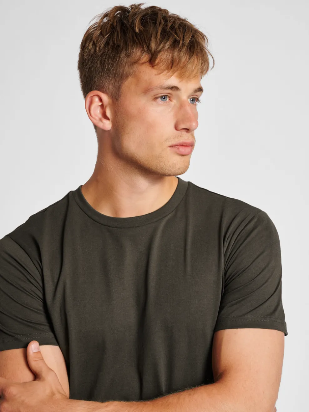 hmlRED BASIC T-SHIRT S/S