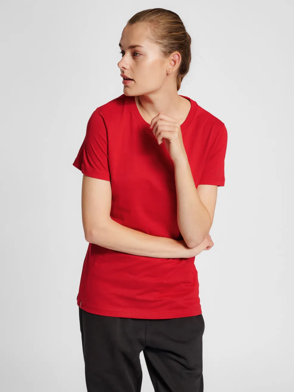 hmlRED BASIC T-SHIRT S/S WOMAN