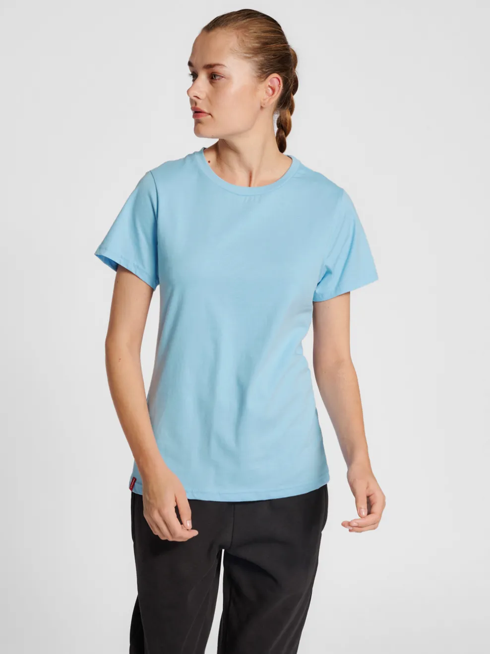 hmlRED BASIC T-SHIRT S/S WOMAN