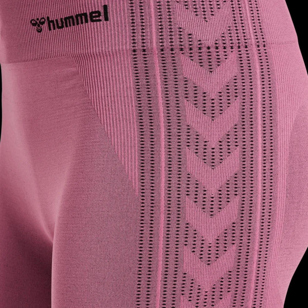 hmlSHAPING SEAMLESS MW SHORTS