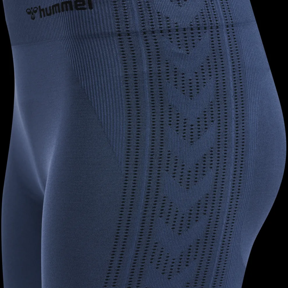 hmlSHAPING SEAMLESS MW SHORTS