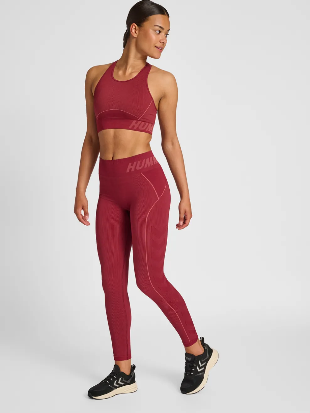 hmlTE CHRISTEL SEAMLESS SPORTS TOP