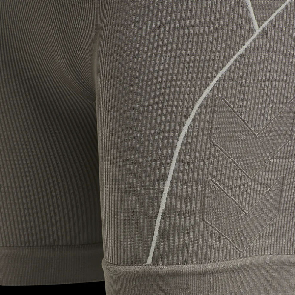 hmlTE CHRISTEL SEAMLESS SHORTS