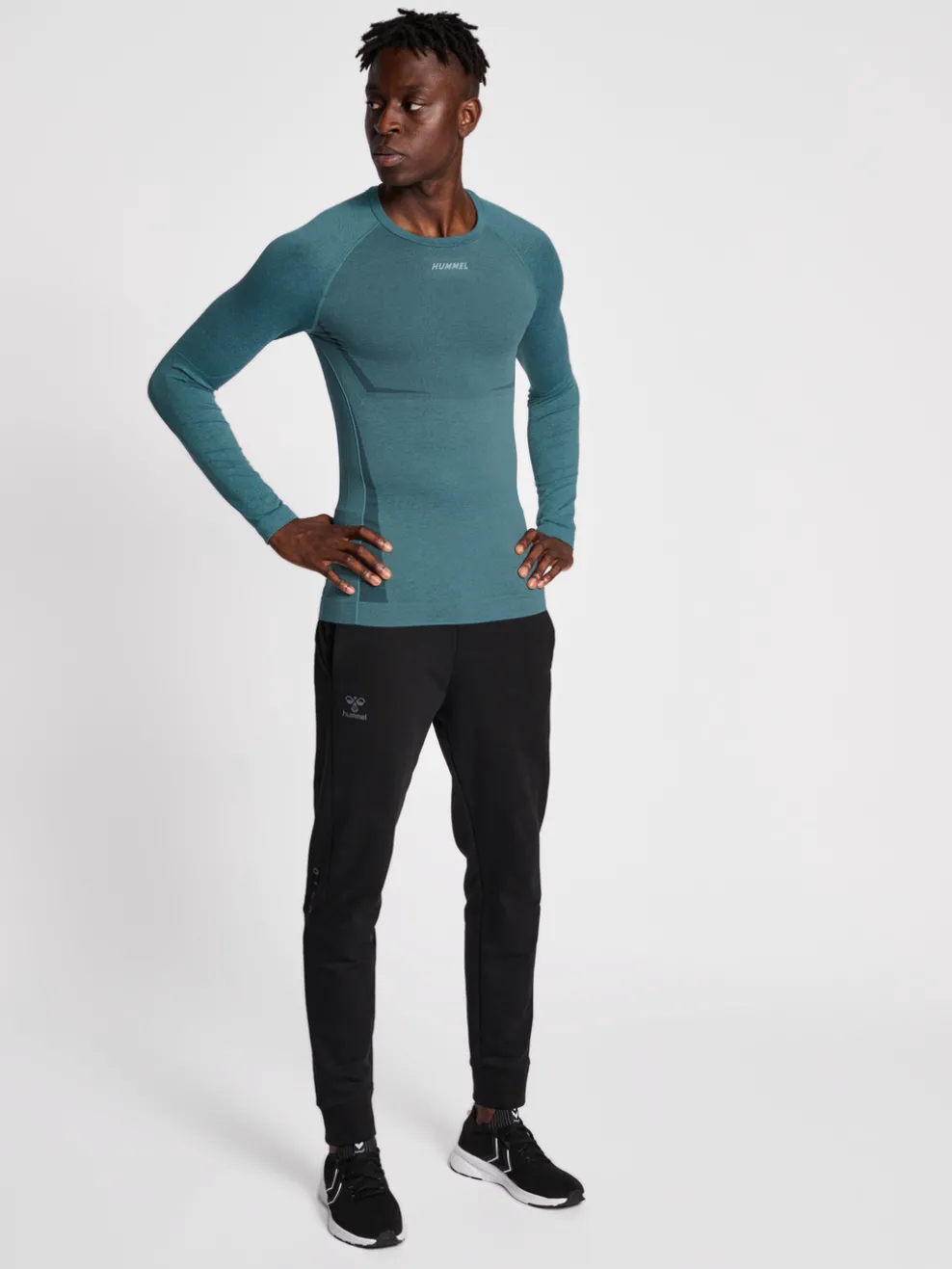 hmlTE MIKE SEAMLESS T-SHIRT L/S