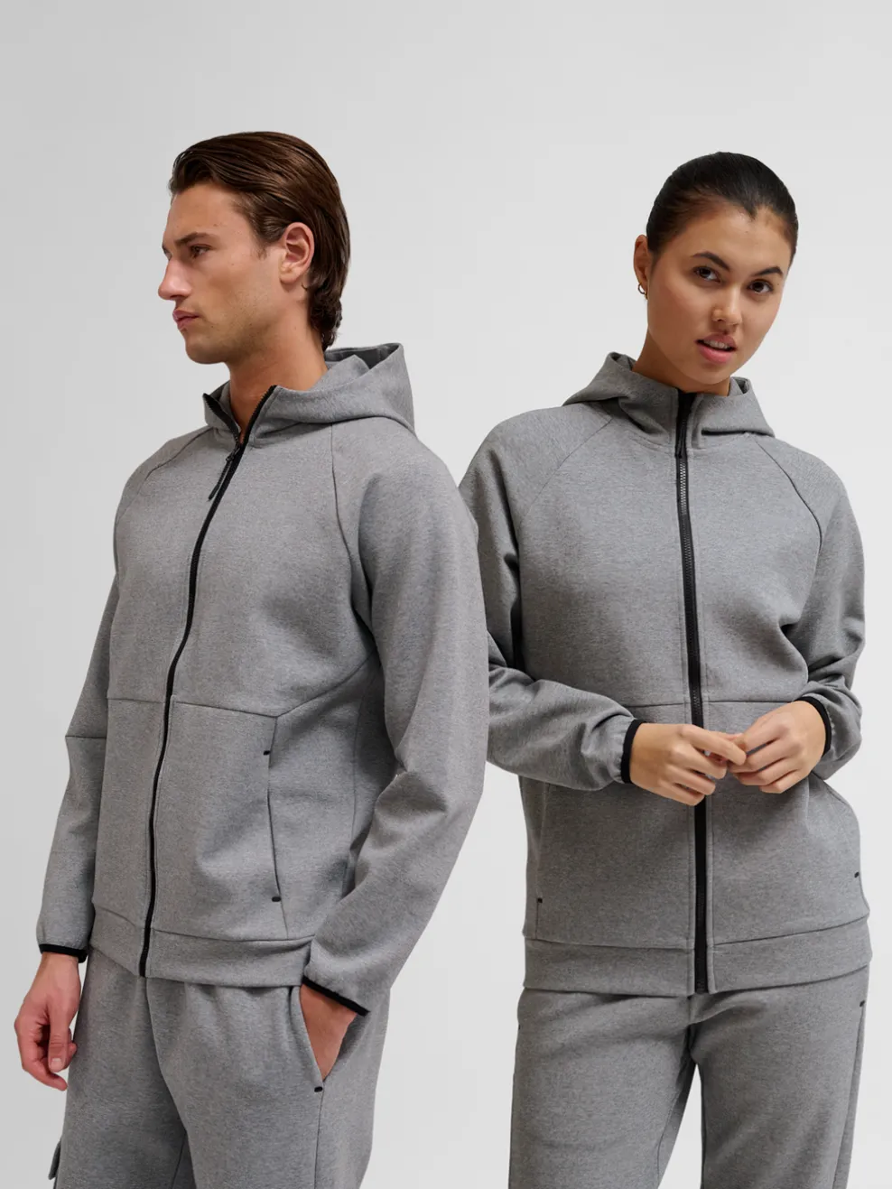 hmlTECH FLEECE REGULAR ZIP HOODIE