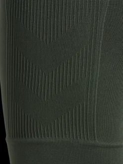 hmlTIF SEAMLESS SHORTS