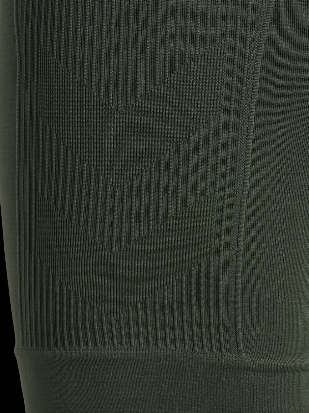 hmlTIF SEAMLESS SHORTS