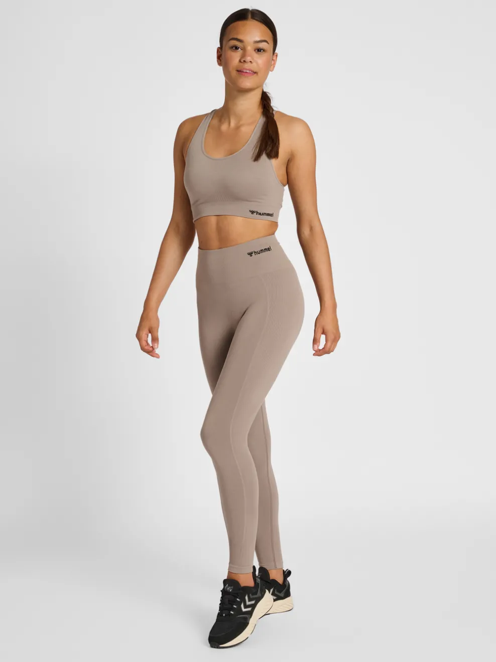 hmlTIF SEAMLESS SPORTS TOP