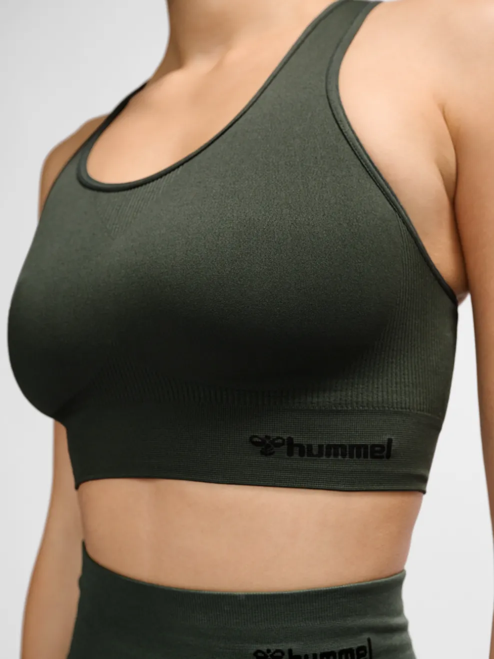 hmlTIF SEAMLESS SPORTS TOP