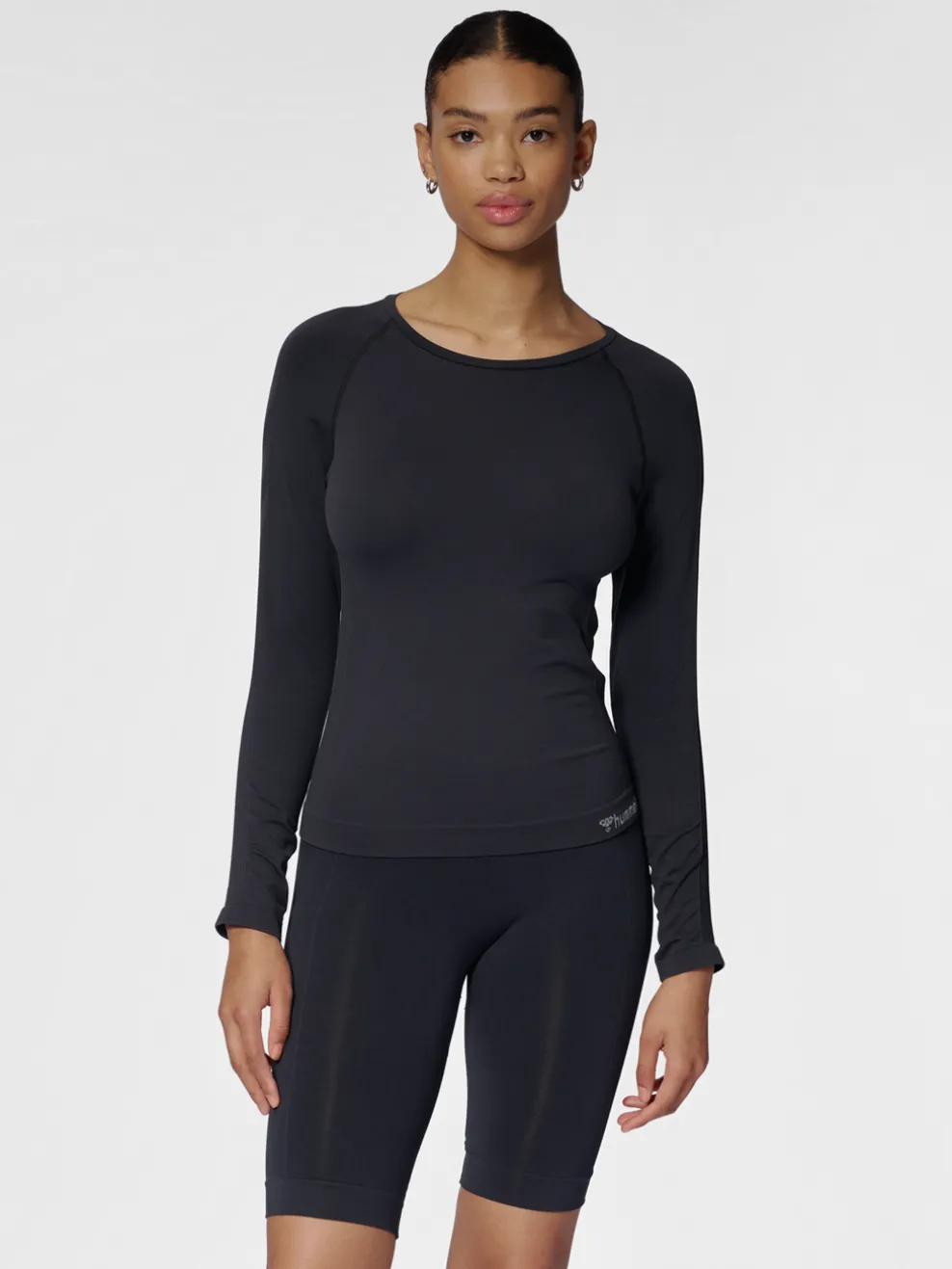 hmlTIF SEAMLESS T-SHIRT L/S