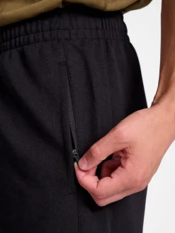 hmlTRAVEL SHORTS