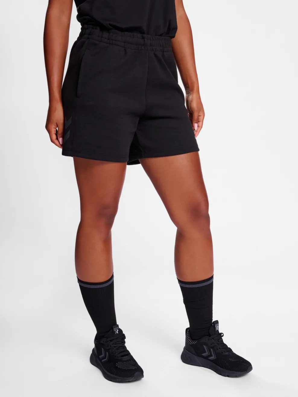 hmlTRAVEL SHORTS WOMAN