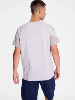 hmlTRAVEL T-SHIRT S/S