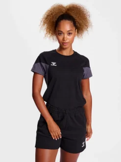 hmlTRAVEL T-SHIRT S/S WOMAN
