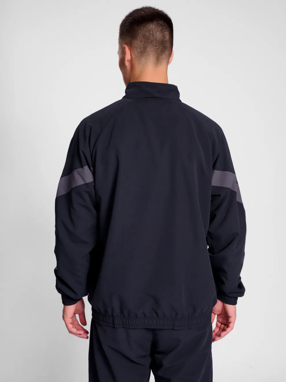 hmlTRAVEL WOVEN JACKET