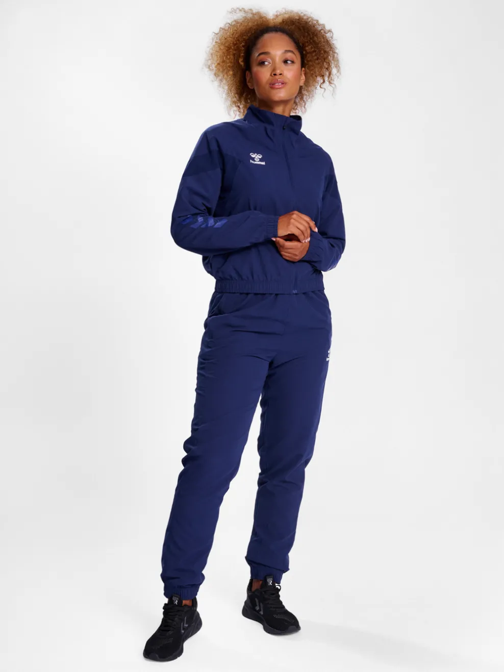 hmlTRAVEL WOVEN JACKET WOMAN
