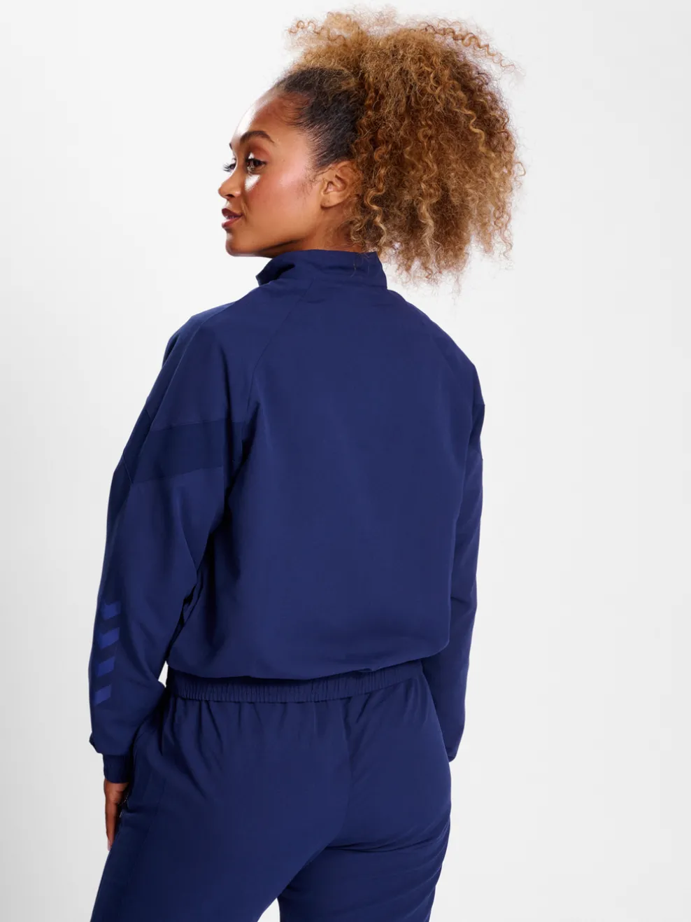hmlTRAVEL WOVEN JACKET WOMAN