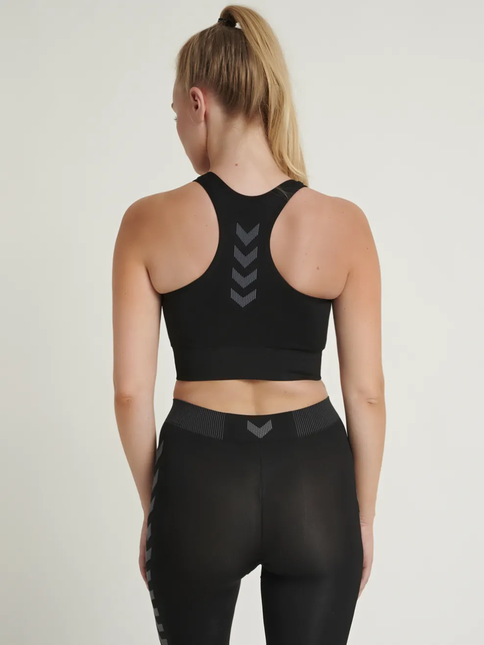 HUMMEL FIRST SEAMLESS BRA WOMAN