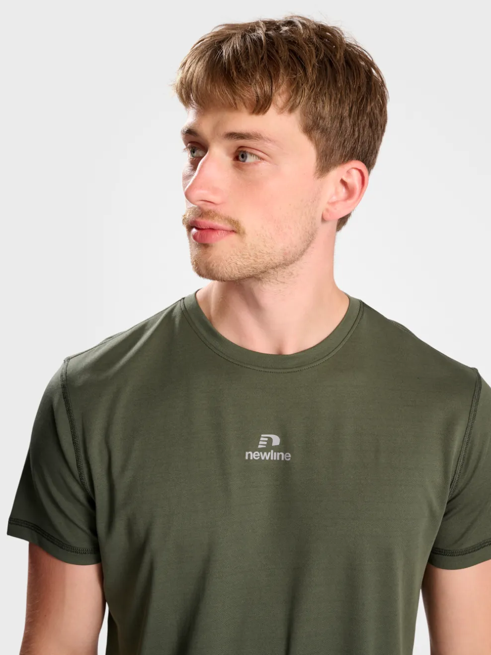 nwlBEAT POLY TEE