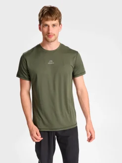 nwlBEAT POLY TEE