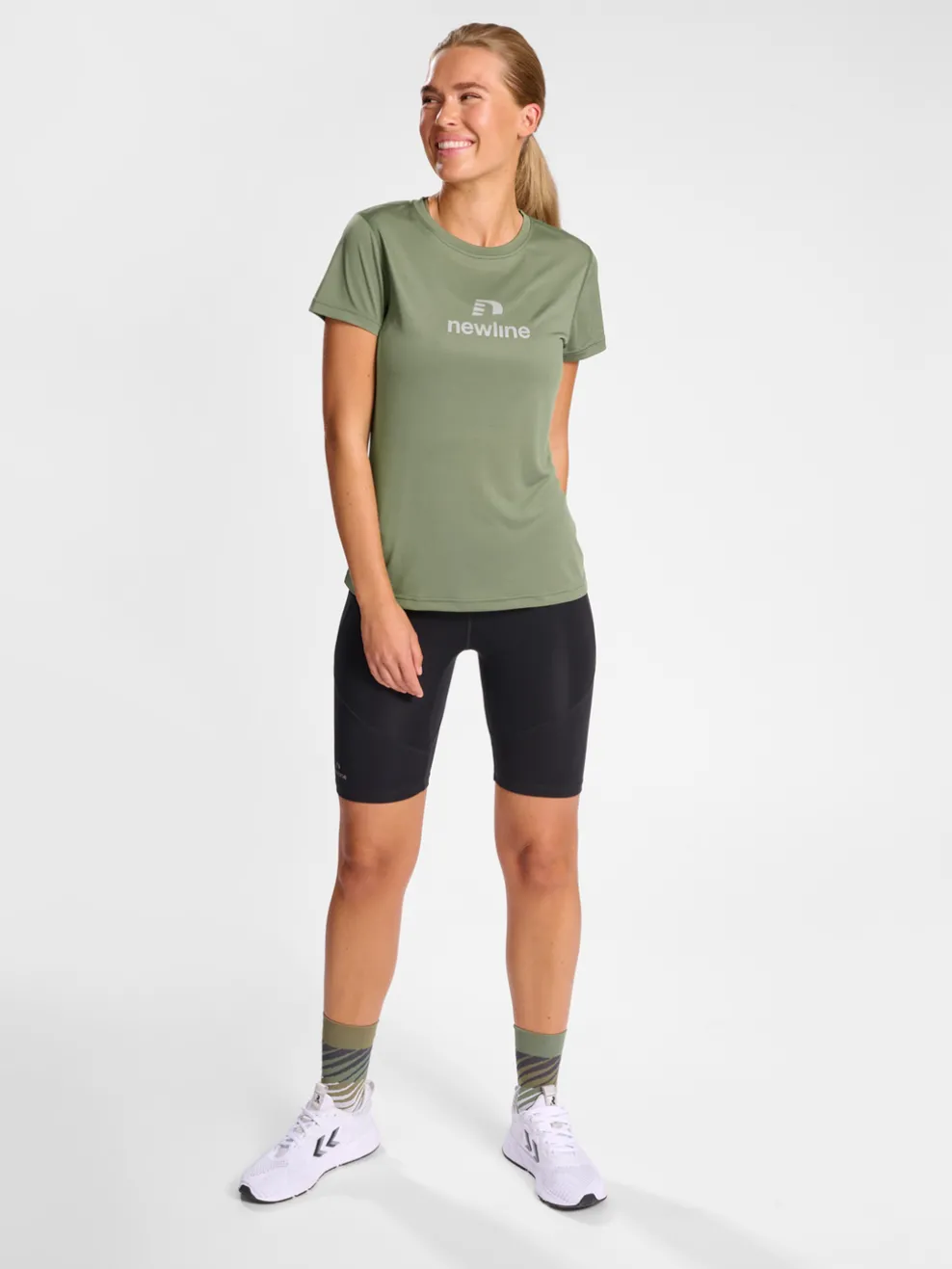 nwlBEAT TEE WOMAN