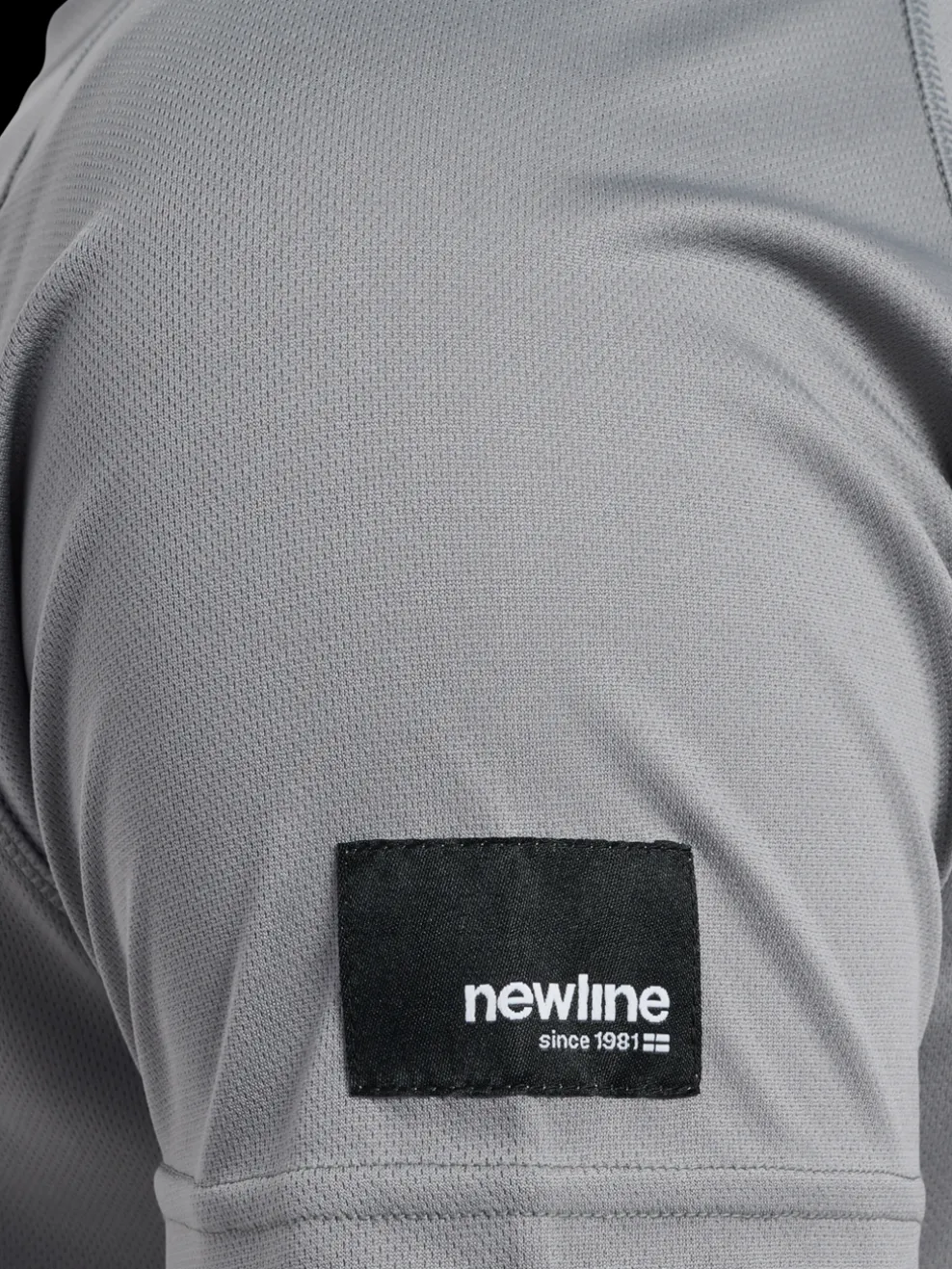 nwlCHARGE MESH T-SHIRT