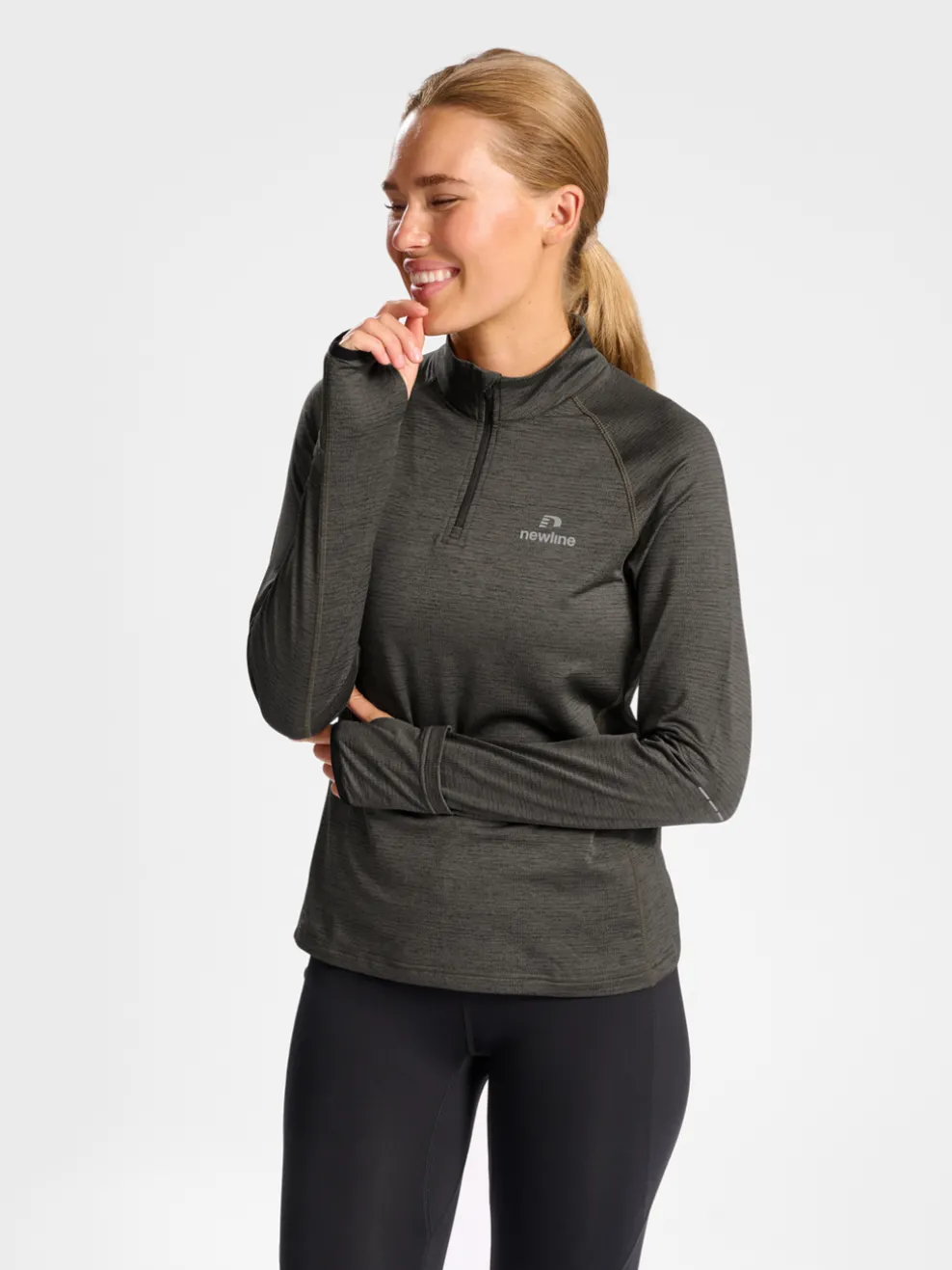 nwlPACE HALF ZIP WOMAN