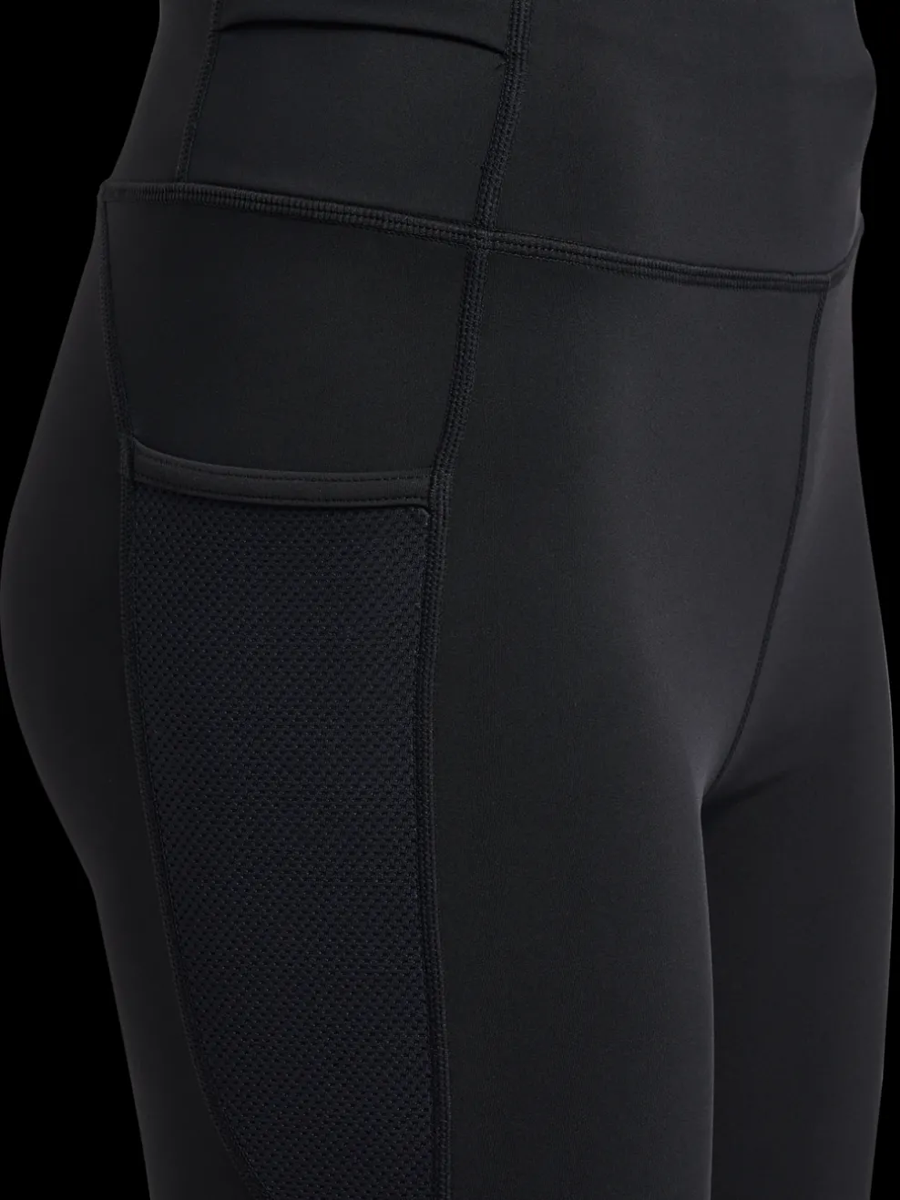 nwlRACE HW POCKET TIGHT SHORTS W