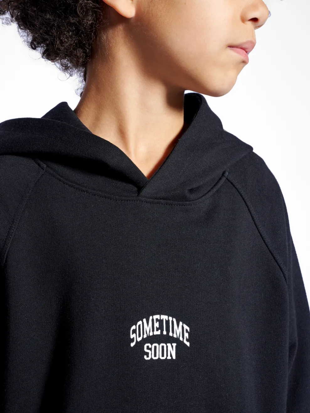 stmCREATION HOODIE