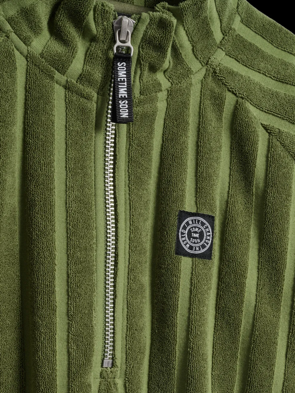 stsCARSON HALF ZIP